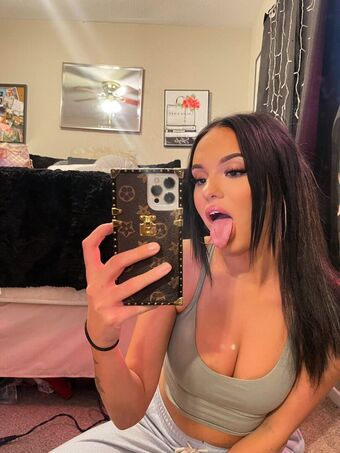 Abbie_nb