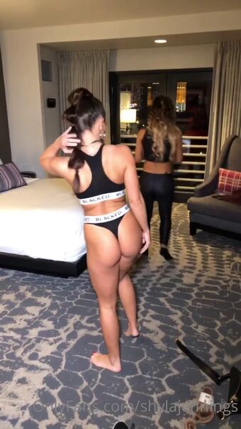 Abigail Mac