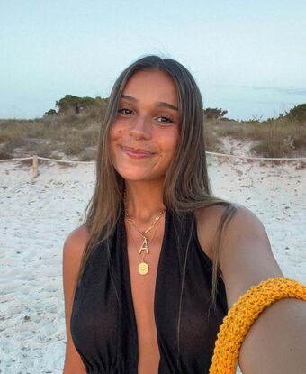 Aina Simon Nagie Wycieki OnlyFans Zdjęcie 6