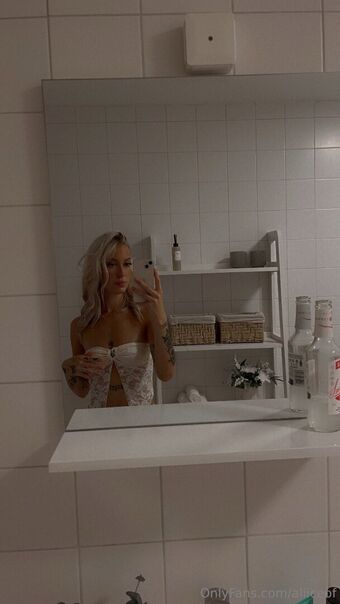 aliiceof Nagie Wycieki OnlyFans Zdjęcie 3