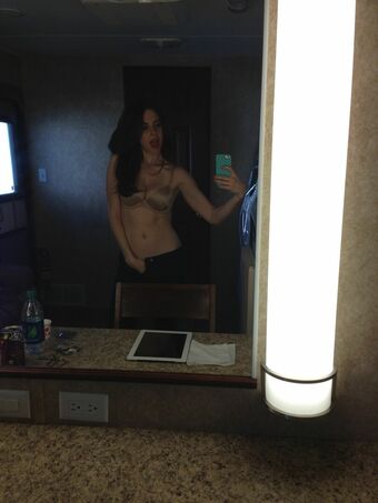Alison-brie