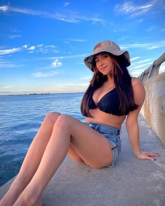 allyn Nagie Wycieki OnlyFans Zdjęcie 10