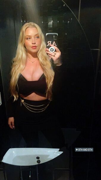 Amanda R