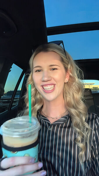 Amazon Allie | amazonalli32 - 6'10'' (208 cm)