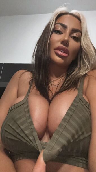 Amelia Sofia Nagie Wycieki OnlyFans Zdjęcie 1