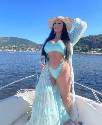 Ane Azeredo
