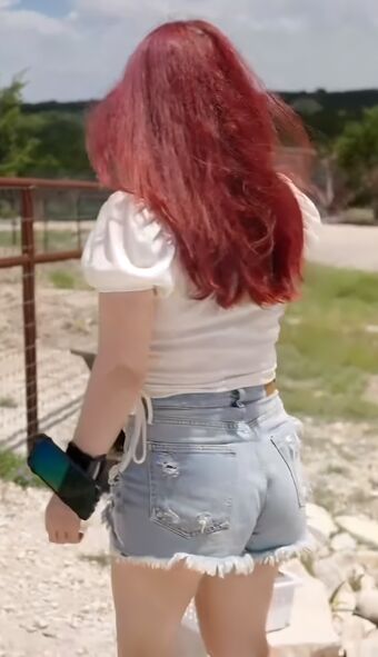 AnnieFuchsia