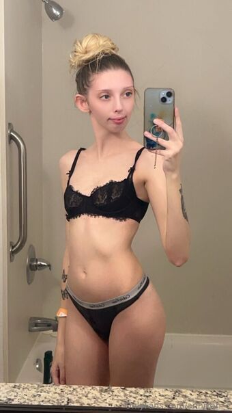 annikah__ Nagie Wycieki OnlyFans Zdjęcie 15