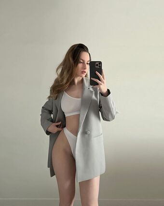 Anny Walker
