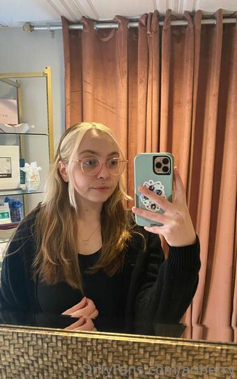 ariberry Nagie Wycieki OnlyFans Zdjęcie 1