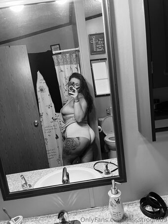 asssstrogirl69