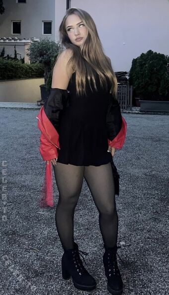 Athinque Nagie Wycieki OnlyFans Zdjęcie 12