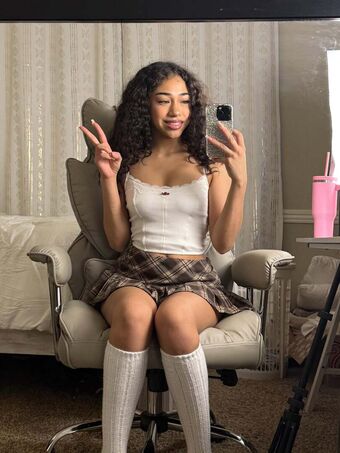 atoviah Nagie Wycieki OnlyFans Zdjęcie 12