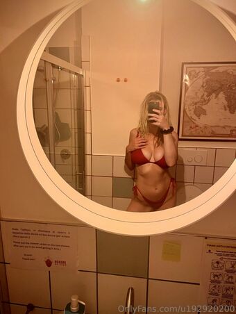 Beatrix Nagie Wycieki OnlyFans Zdjęcie 8