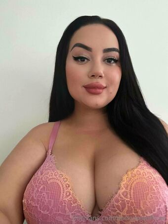 beckybeeofficial