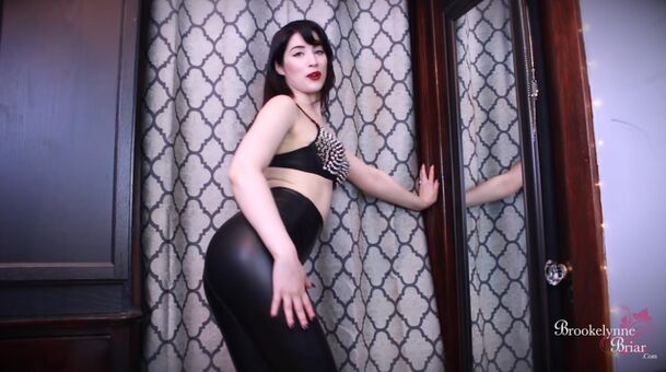Chicks In Leather