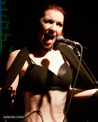 Chrysta Bell