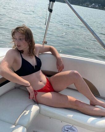Clara Mitchell Nagie Wycieki OnlyFans Zdjęcie 4