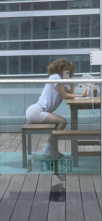 clara.west