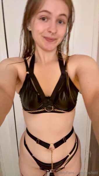 coshott Nagie Wycieki OnlyFans Zdjęcie 14