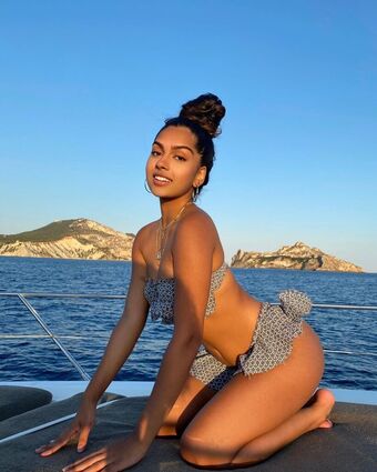 Curtlykellie