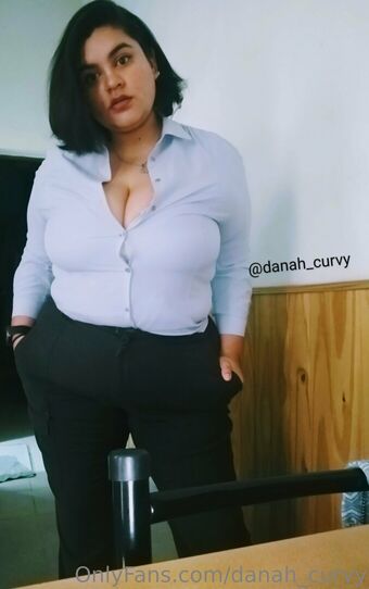 danah_curvy