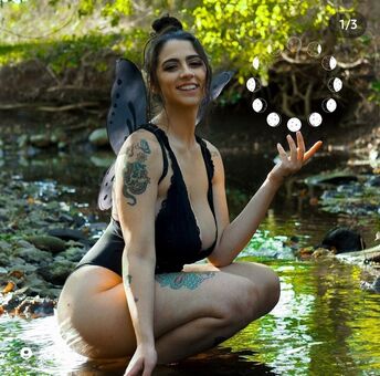 Danarhakos Nagie Wycieki OnlyFans Zdjęcie 3