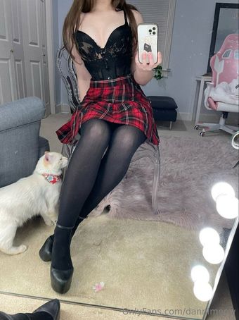 Danni Meow