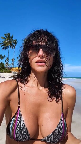 Débora Nascimento