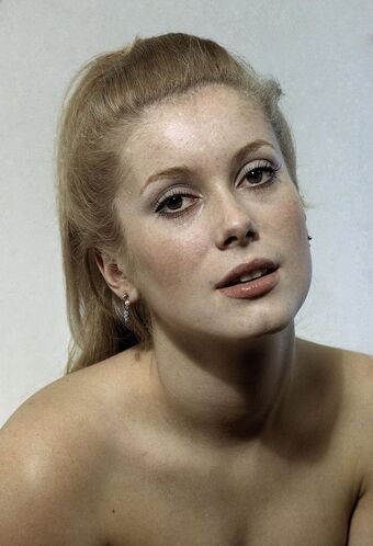 Deneuve Nagie Wycieki OnlyFans Zdjęcie 14