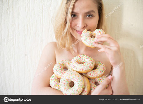 Donuts Nagie Wycieki OnlyFans Zdjęcie 2