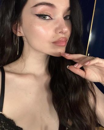 Dove-cameron