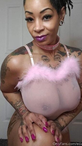 Edaqueenbee Nagie Wycieki OnlyFans Zdjęcie 1