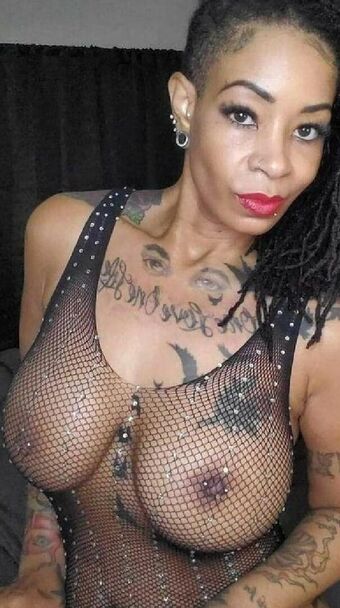 Edaqueenbee Nagie Wycieki OnlyFans Zdjęcie 3