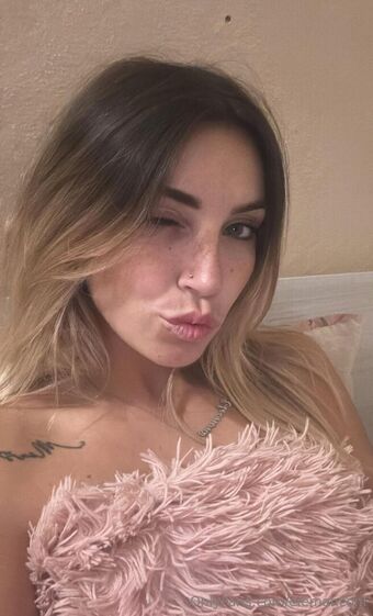 elemanconi Nagie Wycieki OnlyFans Zdjęcie 2