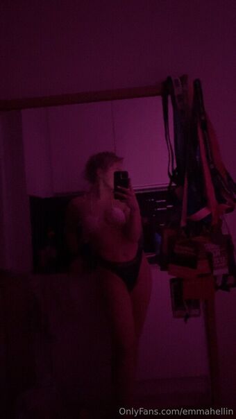 emmahellin Nagie Wycieki OnlyFans Zdjęcie 4