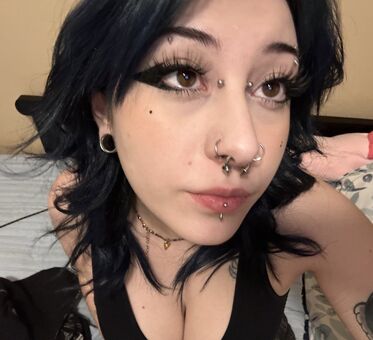 emo_teeth Nagie Wycieki OnlyFans Zdjęcie 1