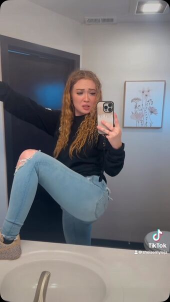 Emyleja Nagie Wycieki OnlyFans Zdjęcie 18