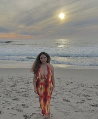 Esmerai Nagie Wycieki OnlyFans Zdjęcie 3