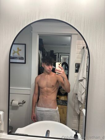 ethan_d Nagie Wycieki OnlyFans Zdjęcie 15