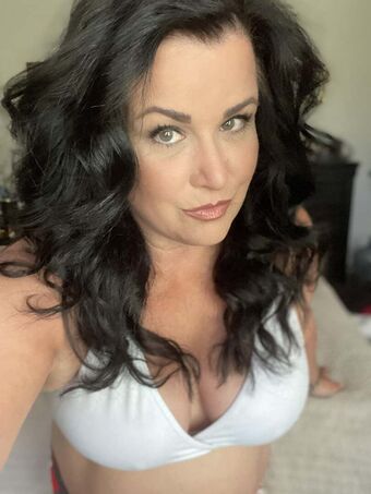 EV Parrish Nagie Wycieki OnlyFans Zdjęcie 18