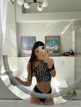 eva_torrid