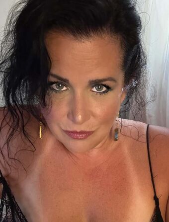 Evangeline Nagie Wycieki OnlyFans Zdjęcie 13