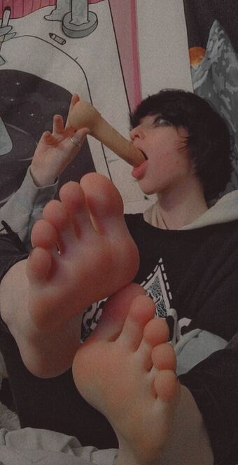 Feetiecutie