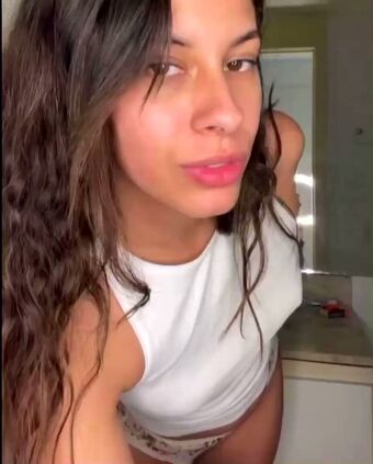 Fernanda Farhat