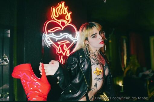 fleur_de_tease_1