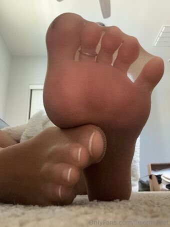 flexem.feet Nagie Wycieki OnlyFans Zdjęcie 14