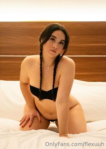 flexuuh Nagie Wycieki OnlyFans Zdjęcie 1