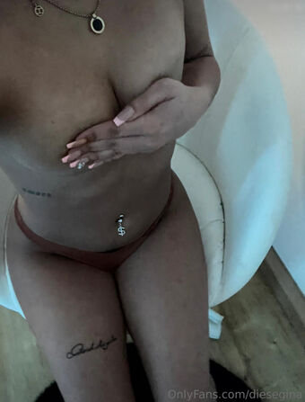 Gina Nagie Wycieki OnlyFans Zdjęcie 5