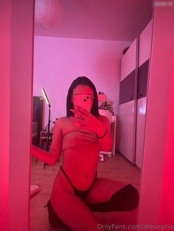 Gina Nagie Wycieki OnlyFans Zdjęcie 16
